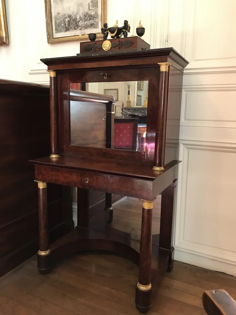 Restauration de mobilier · Fabrication