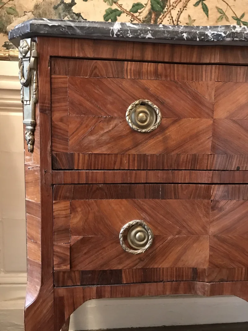 Restauration de mobilier · Fabrication